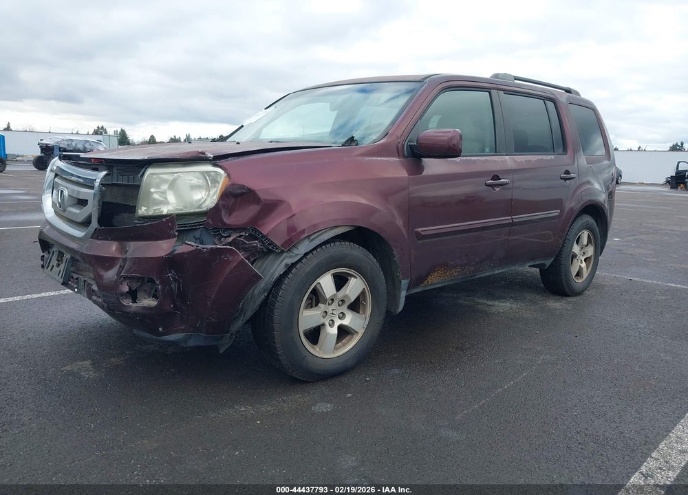 2011 HONDA PILOT EX-L VIN: 5FNYF4H57BB038791