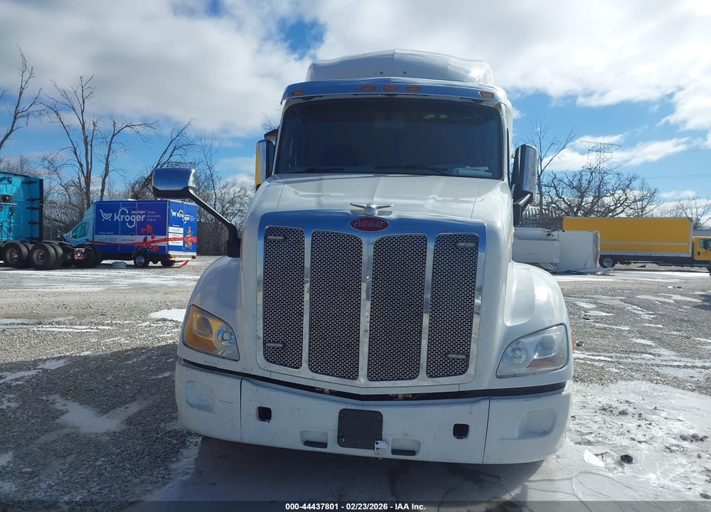 2020 PETERBILT 579 VIN: 1XPBDP9XXLD675582