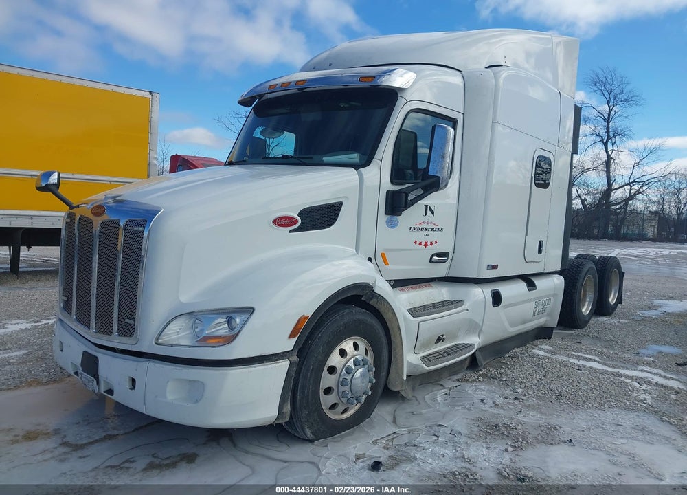 2020 PETERBILT 579 VIN: 1XPBDP9XXLD675582