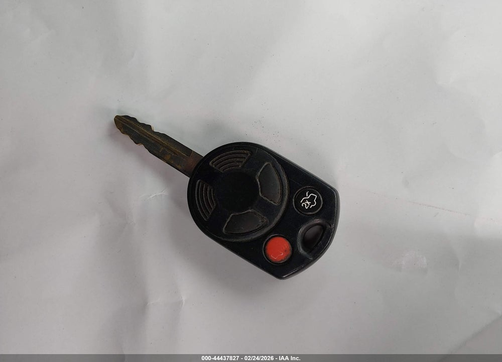 2010 FORD FUSION SE VIN: 3FAHP0HAXAR331705