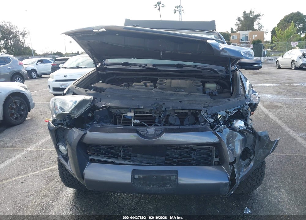 2020 TOYOTA 4RUNNER SR5 PREMIUM VIN: JTEBU5JR6L5804569