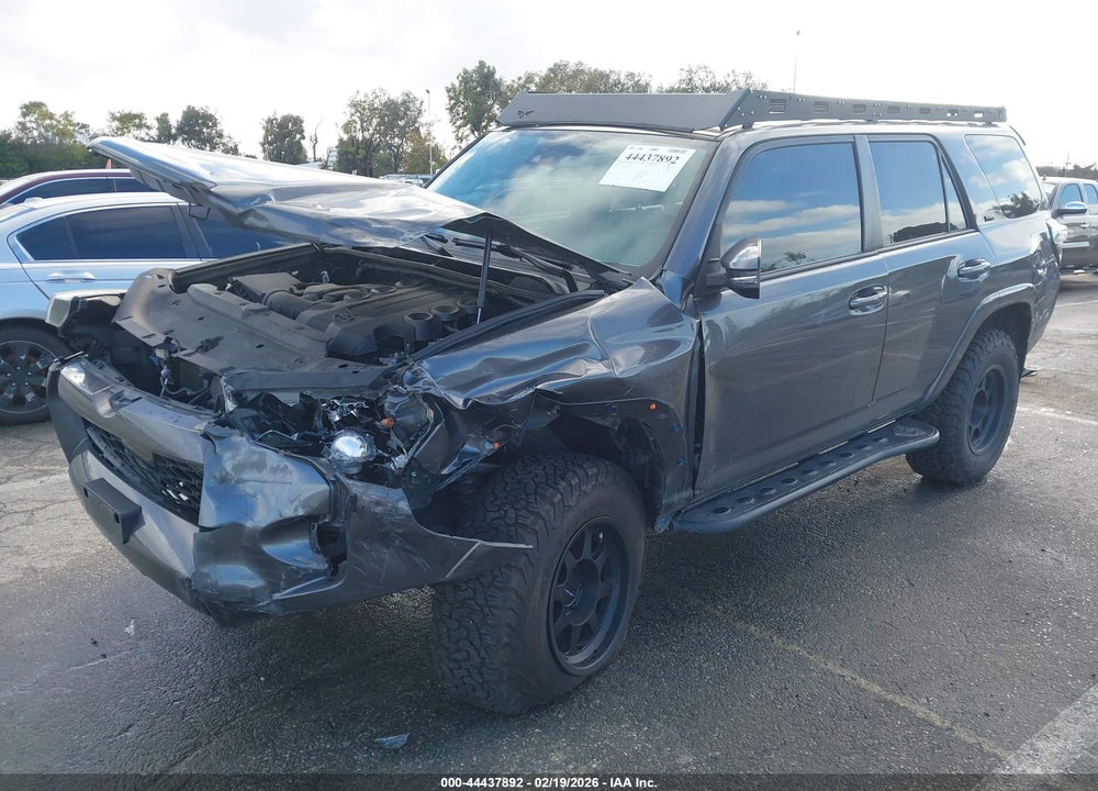 2020 TOYOTA 4RUNNER SR5 PREMIUM VIN: JTEBU5JR6L5804569