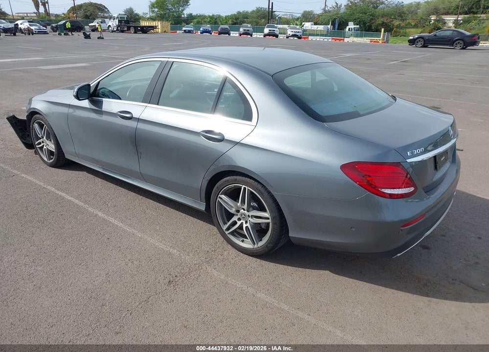 2018 MERCEDES-BENZ E 300 VIN: WDDZF4JB9JA476018