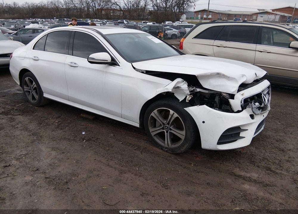 2017 MERCEDES-BENZ E 300 4MATIC VIN: WDDZF4KB1HA257594