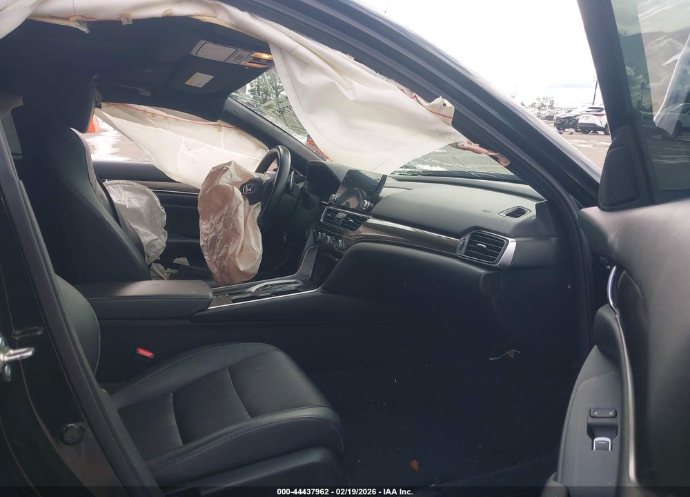2018 HONDA ACCORD SPORT 2.0T VIN: 1HGCV2F34JA035701