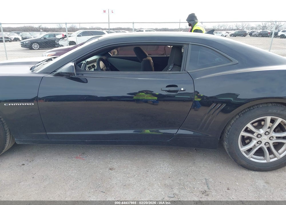 2015 CHEVROLET CAMARO 2LS VIN: 2G1FB1E38F9305654