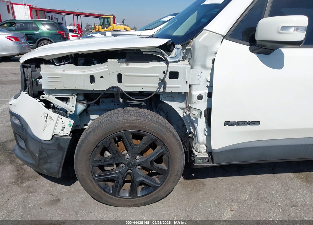 2018 JEEP RENEGADE ALTITUDE FWD VIN: ZACCJABBXJPG86753