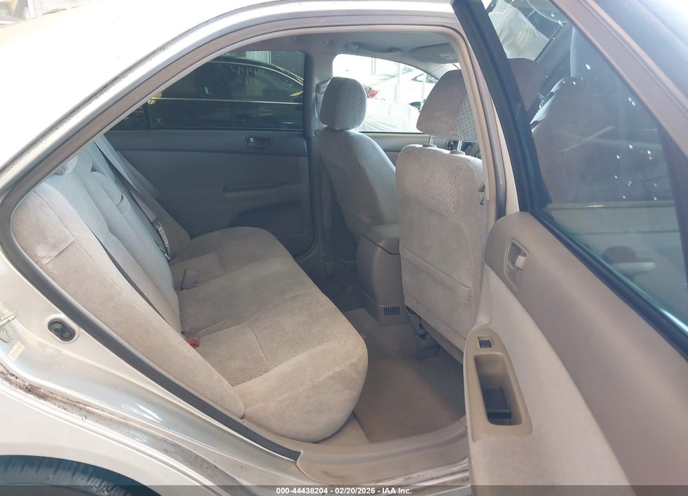 2003 TOYOTA CAMRY LE V6 VIN: 4T1BF32K63U556376