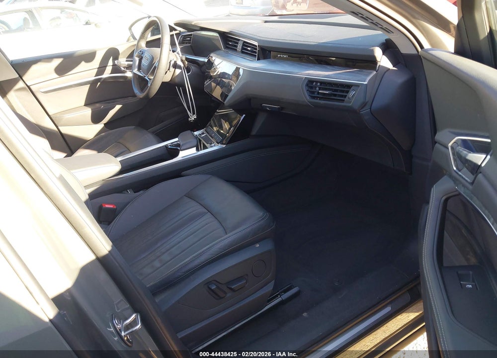 2024 AUDI Q8 E-TRON PREMIUM QUATTRO VIN: WA14AAGE0RB015891