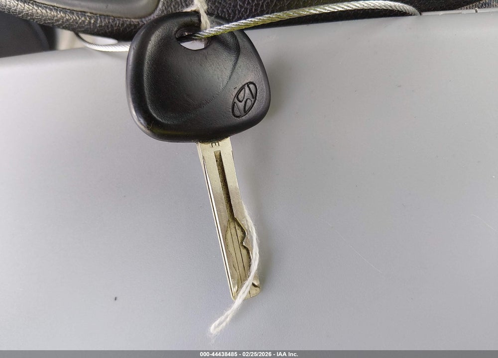 2014 HYUNDAI SONATA GLS VIN: 5NPEB4AC8EH936412