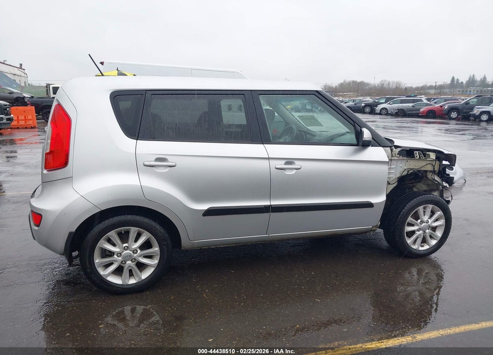 2012 KIA SOUL + VIN: KNDJT2A65C7397131
