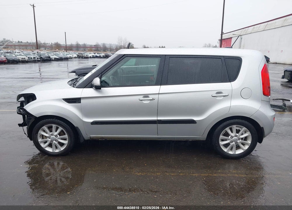 2012 KIA SOUL + VIN: KNDJT2A65C7397131