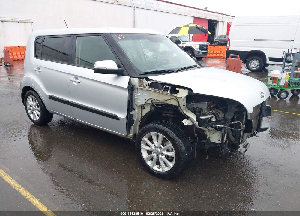 2012 KIA SOUL + VIN: KNDJT2A65C7397131