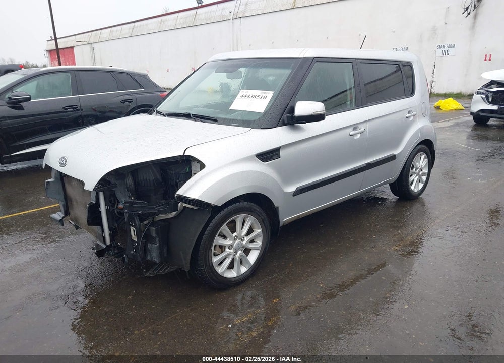 2012 KIA SOUL + VIN: KNDJT2A65C7397131