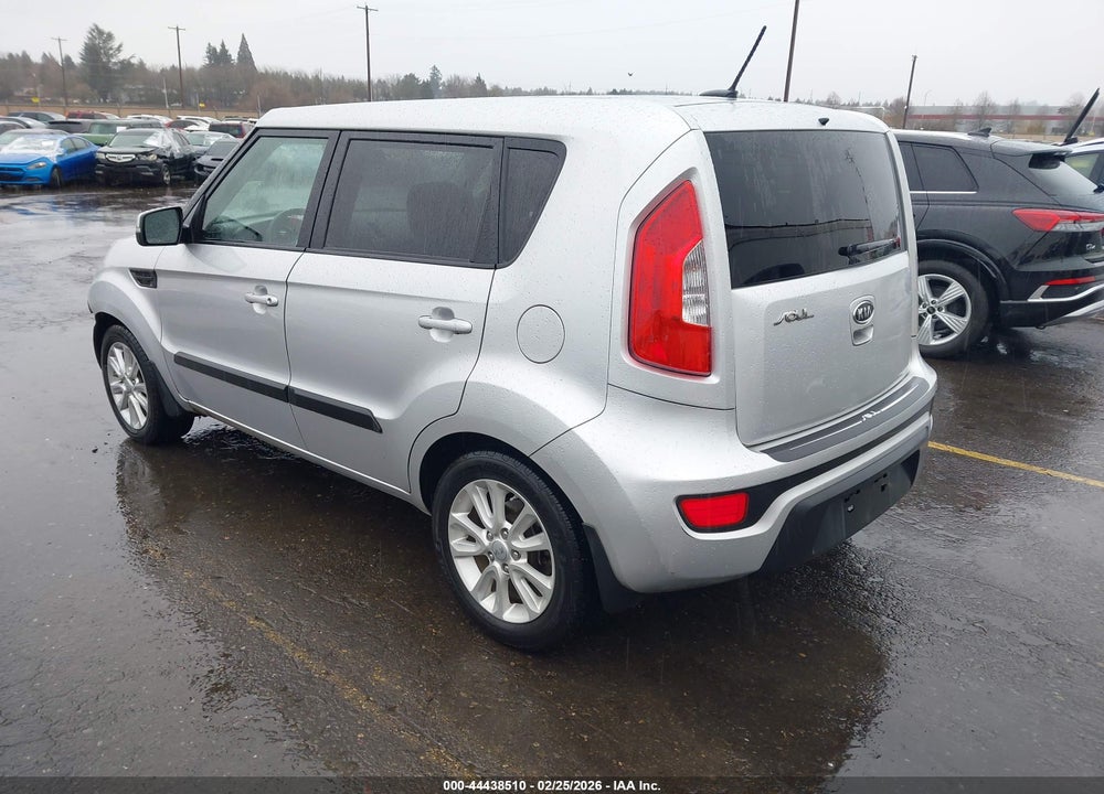 2012 KIA SOUL + VIN: KNDJT2A65C7397131