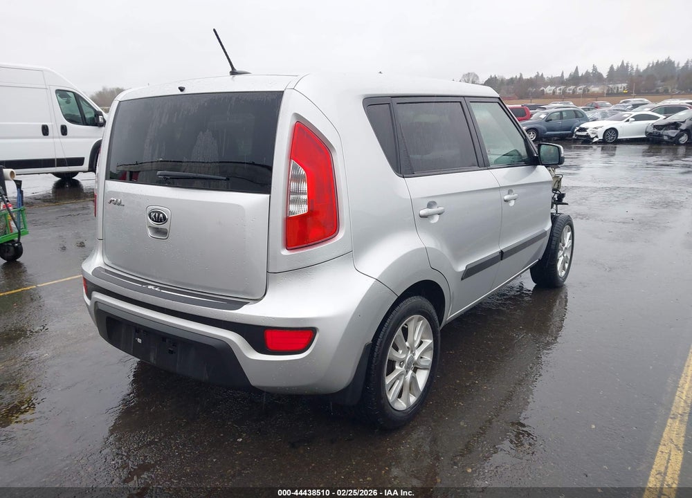 2012 KIA SOUL + VIN: KNDJT2A65C7397131