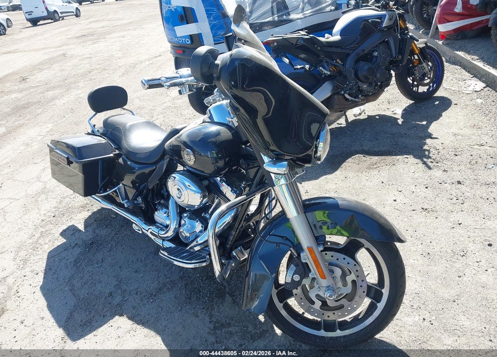 2013 HARLEY-DAVIDSON FLHX STREET GLIDE VIN: 1HD1KBM1XDB662738