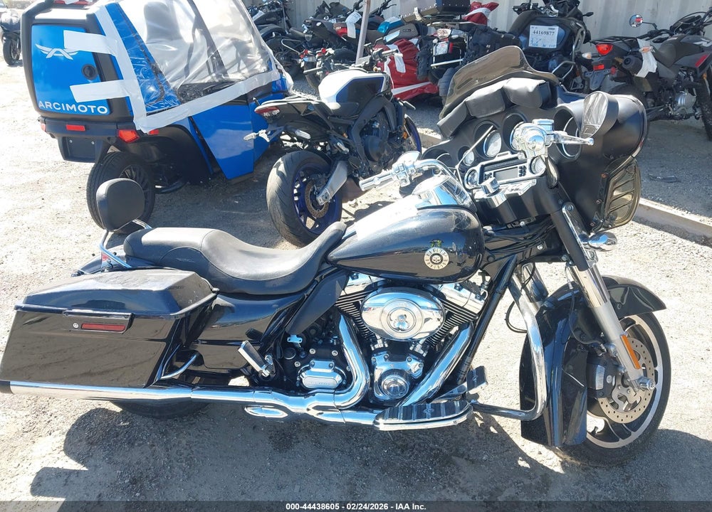 2013 HARLEY-DAVIDSON FLHX STREET GLIDE VIN: 1HD1KBM1XDB662738