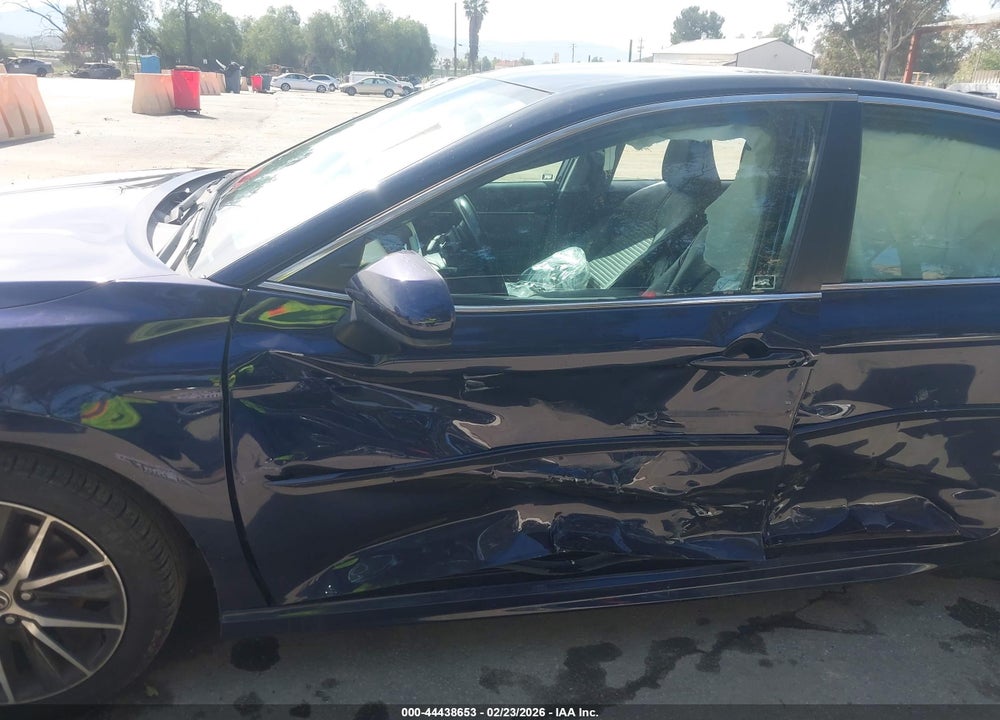 2021 TOYOTA CAMRY SE VIN: 4T1G11AK3MU425997