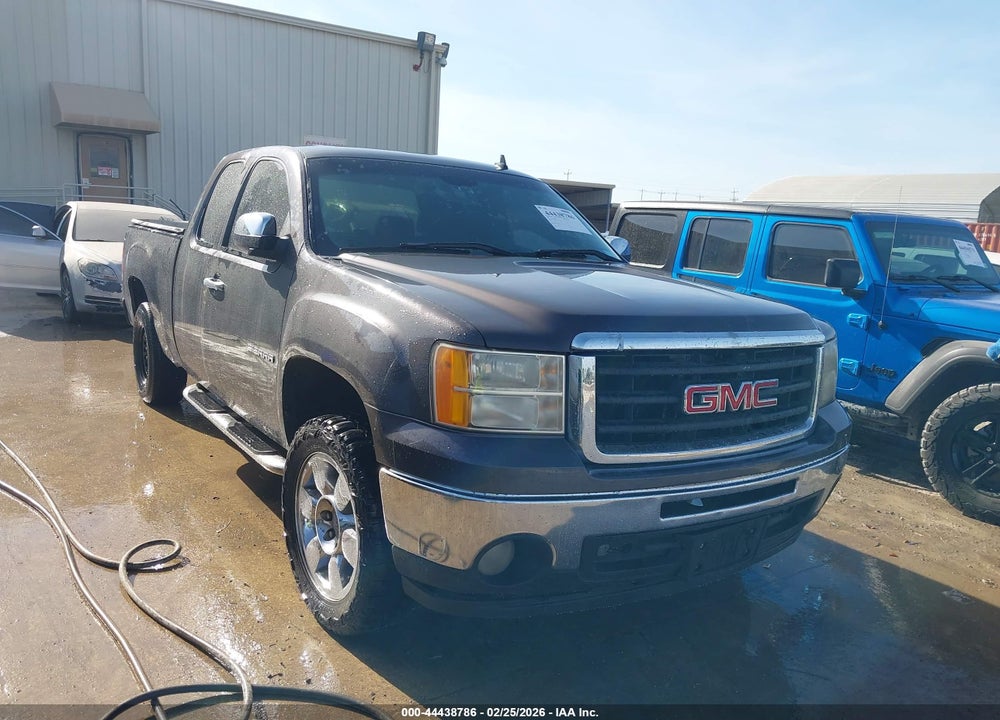 2010 GMC SIERRA 1500 SLE VIN: 1GTSCVE07AZ171105