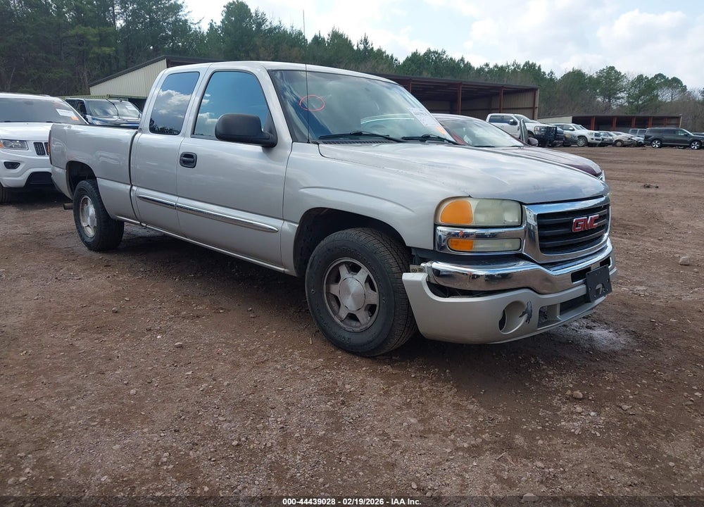 2004 GMC SIERRA 1500 SLE VIN: 2GTEC19T841308849