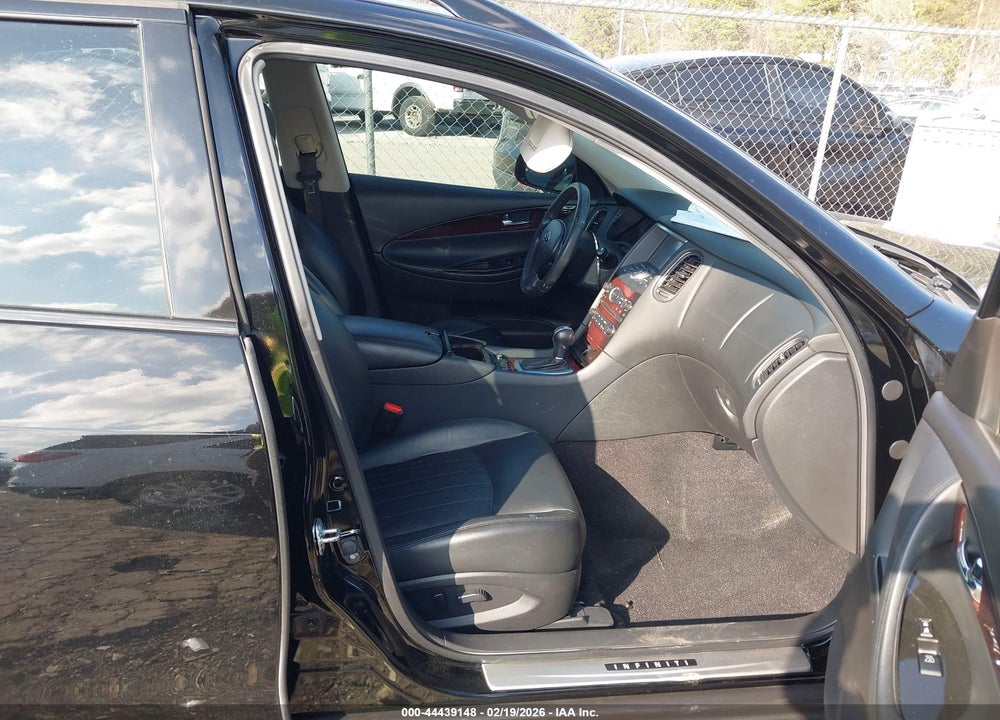 2017 INFINITI QX50 VIN: JN1BJ0RP9HM385636
