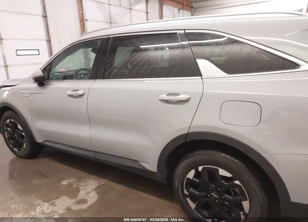2025 KIA SORENTO S VIN: 5XYRL4JC7SG381745