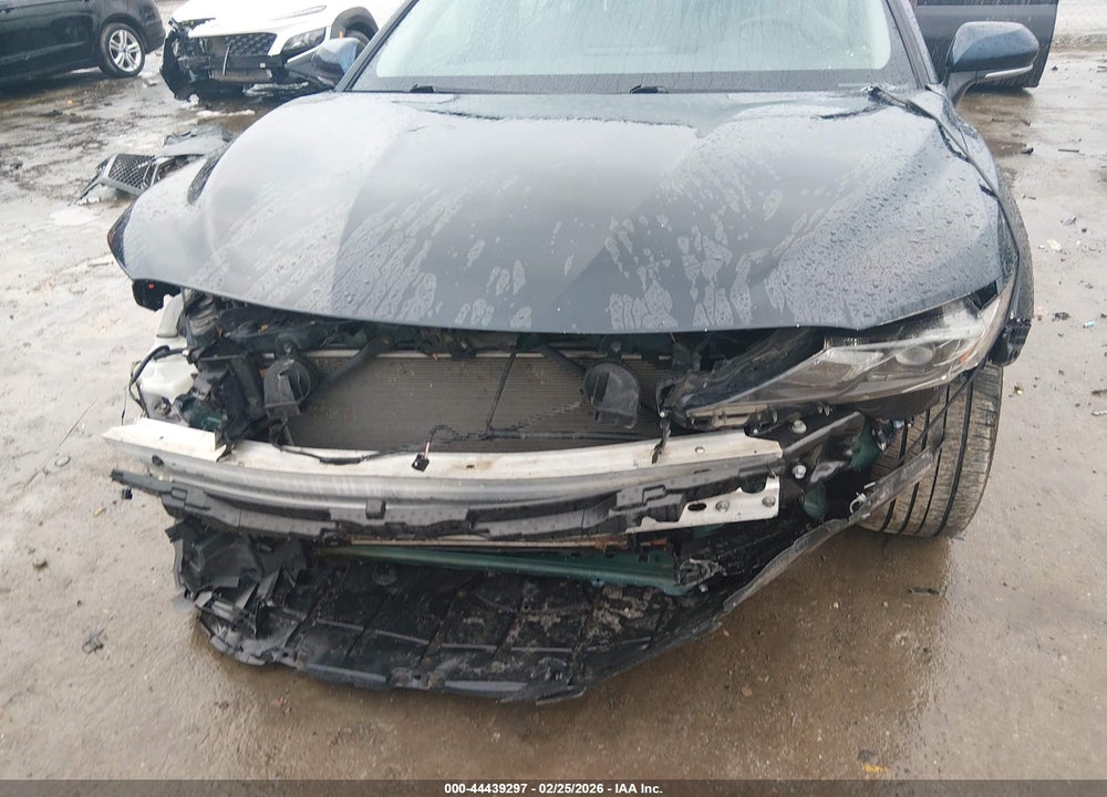 2021 TOYOTA CAMRY SE AWD VIN: 4T1G11BK6MU025057
