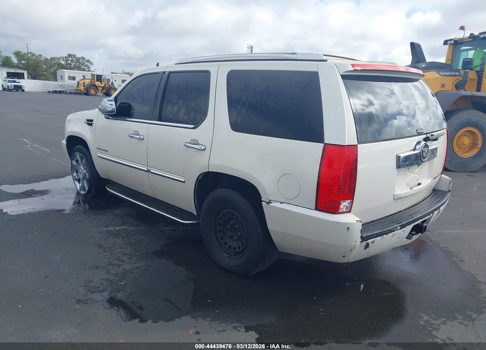2013 CADILLAC ESCALADE LUXURY VIN: 1GYS4BEF5DR206464