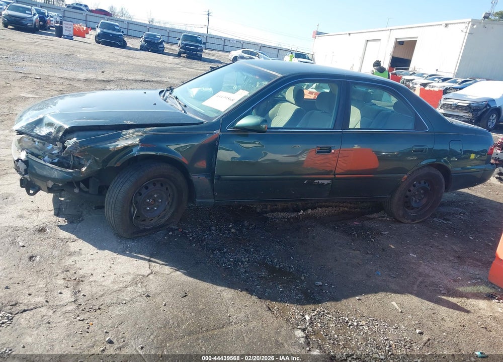 2000 TOYOTA CAMRY LE V6 VIN: 4T1BF22K4YU957362