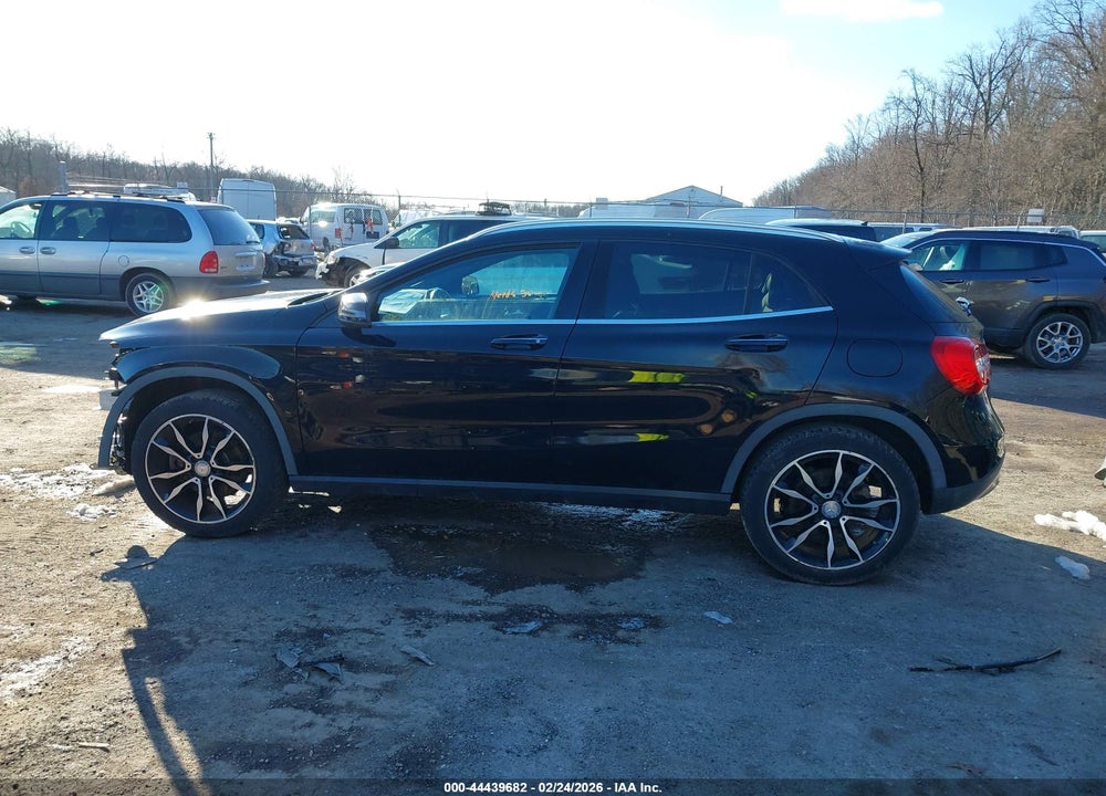 2017 MERCEDES-BENZ GLA 250 4MATIC VIN: WDCTG4GB1HJ320127