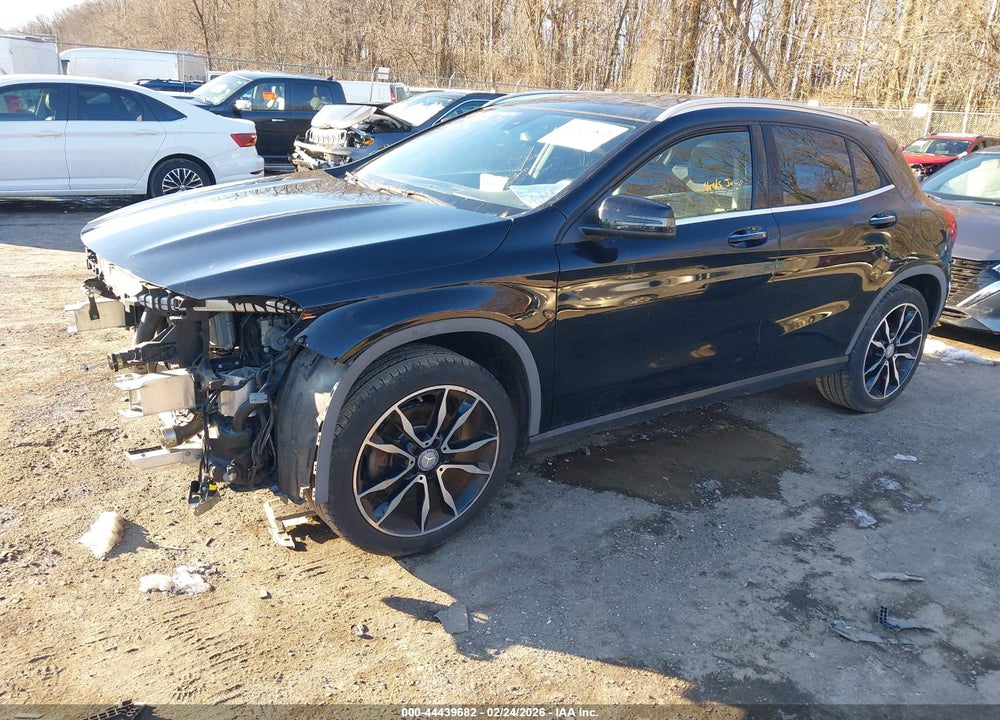 2017 MERCEDES-BENZ GLA 250 4MATIC VIN: WDCTG4GB1HJ320127
