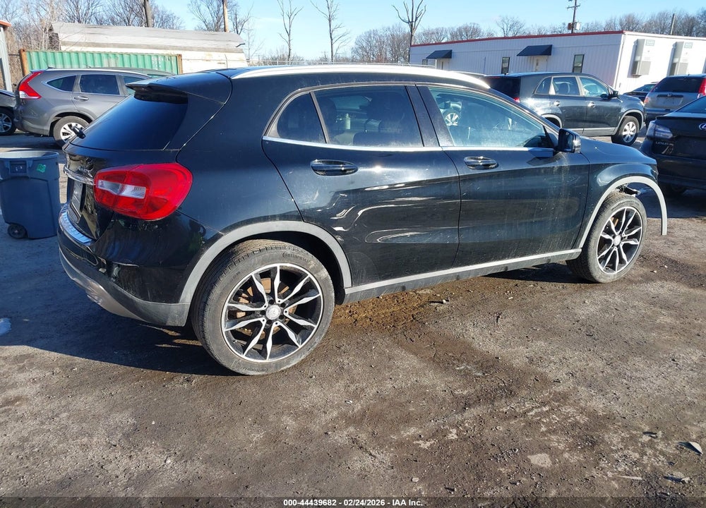 2017 MERCEDES-BENZ GLA 250 4MATIC VIN: WDCTG4GB1HJ320127
