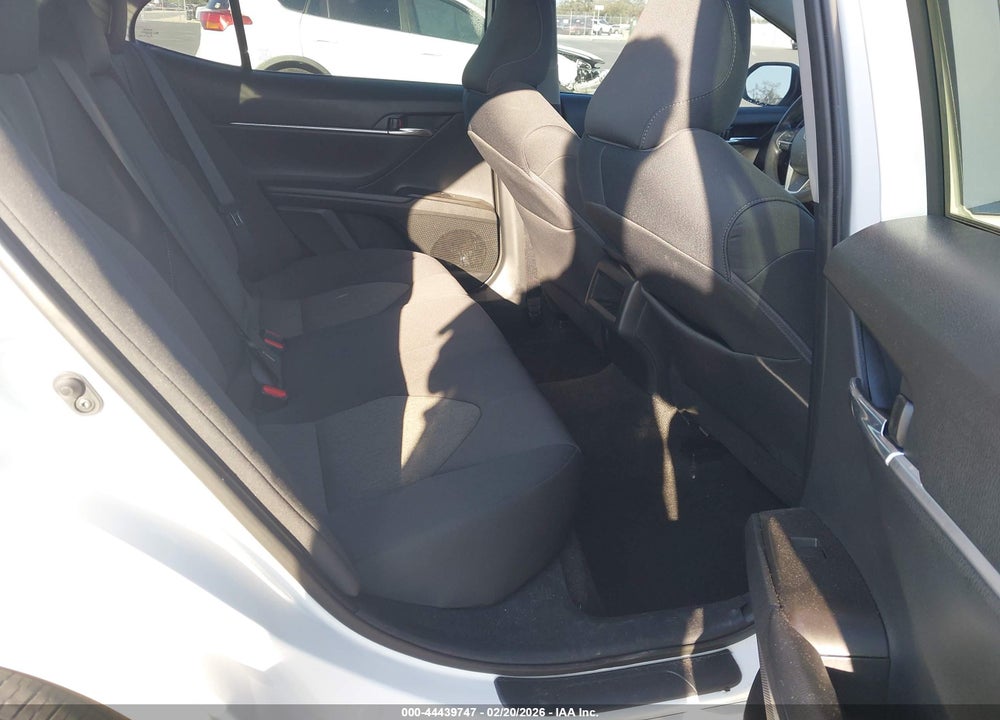 2022 TOYOTA CAMRY LE VIN: 4T1C11AK7NU711447