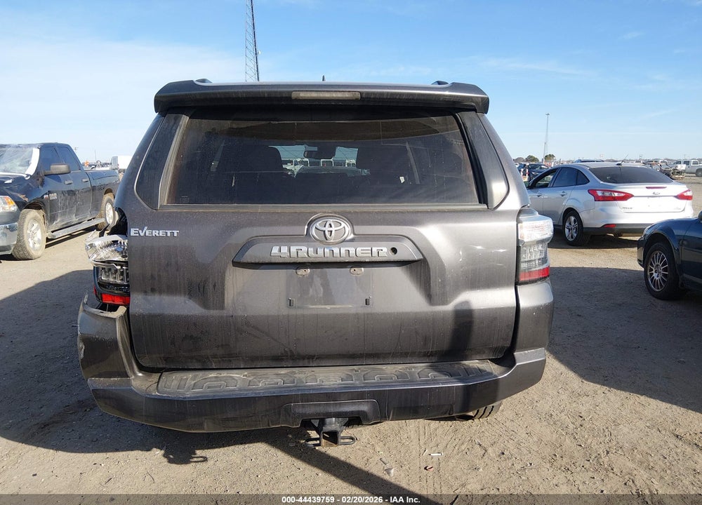 2020 TOYOTA 4RUNNER SR5 VIN: JTEBU5JR7L5743720