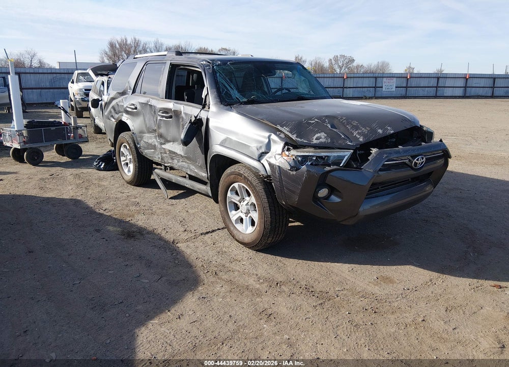 2020 TOYOTA 4RUNNER SR5 VIN: JTEBU5JR7L5743720