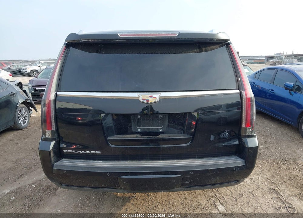 2016 CADILLAC ESCALADE LUXURY COLLECTION VIN: 1GYS3BKJ0GR117661