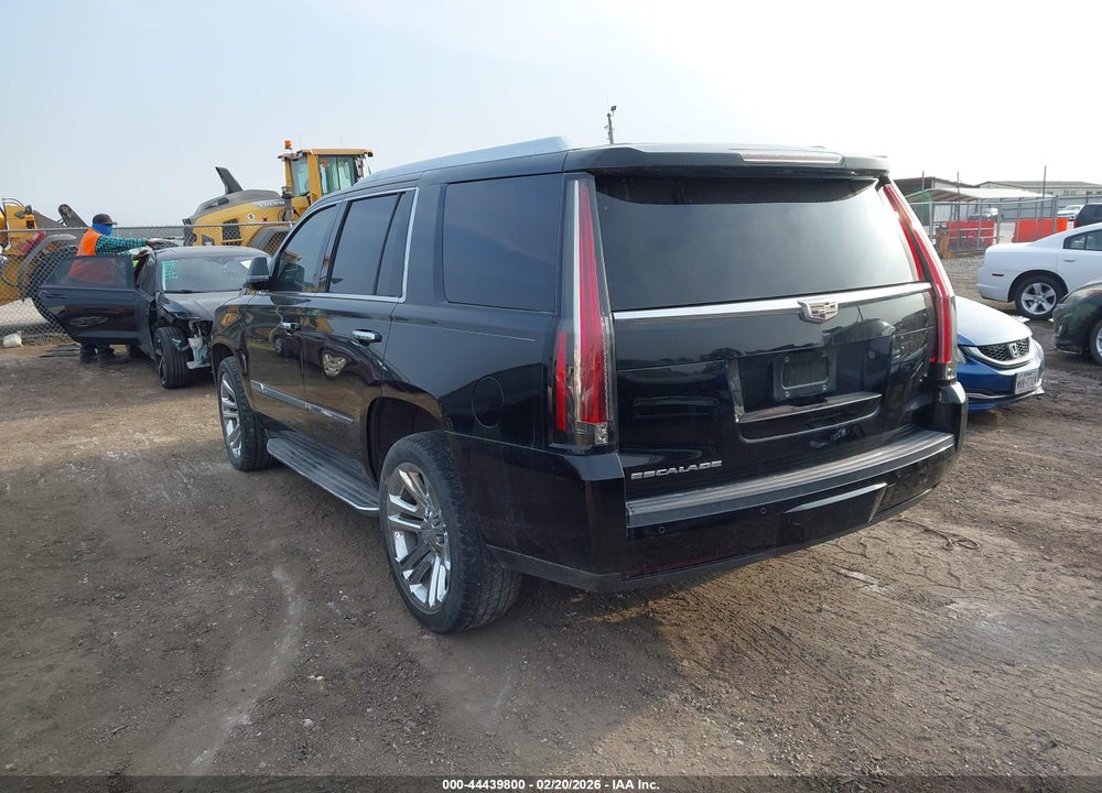 2016 CADILLAC ESCALADE LUXURY COLLECTION VIN: 1GYS3BKJ0GR117661