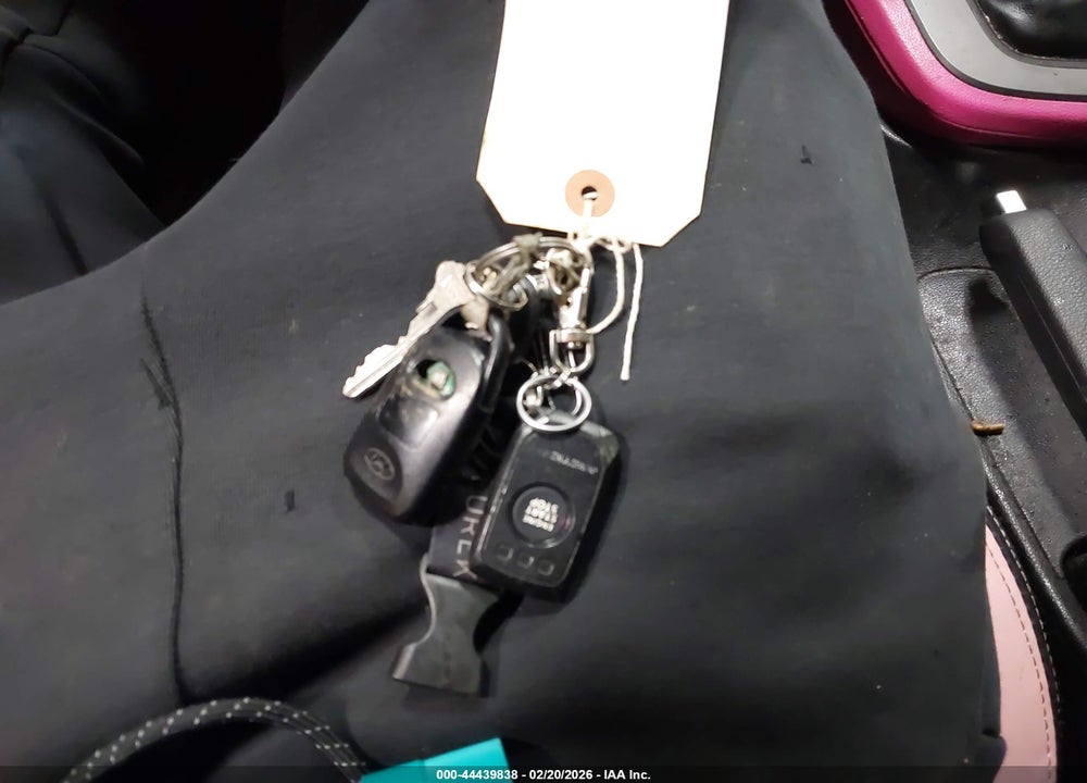 2017 HYUNDAI ELANTRA SE VIN: KMHD84LF7HU149703
