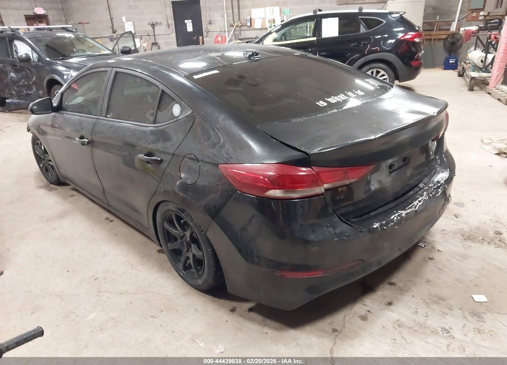 2017 HYUNDAI ELANTRA SE VIN: KMHD84LF7HU149703