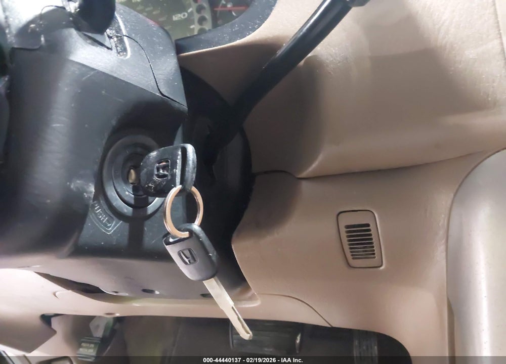 2003 HONDA PILOT EX VIN: 2HKYF18493H585148