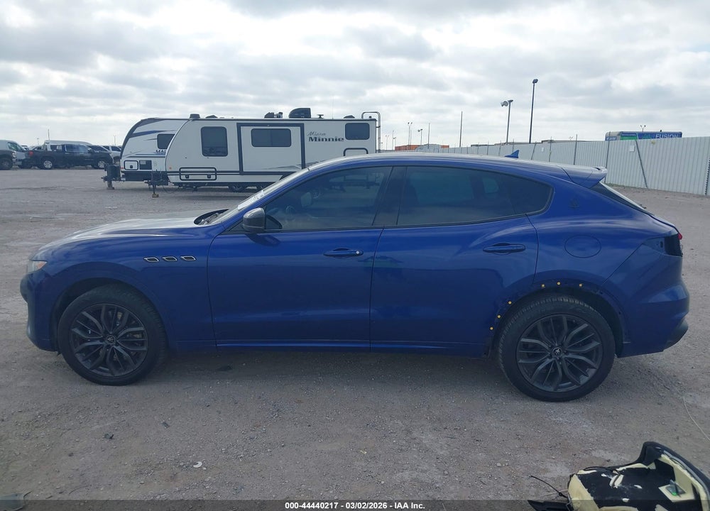 2021 MASERATI LEVANTE S GRANSPORT VIN: ZN661YUSXMX363676