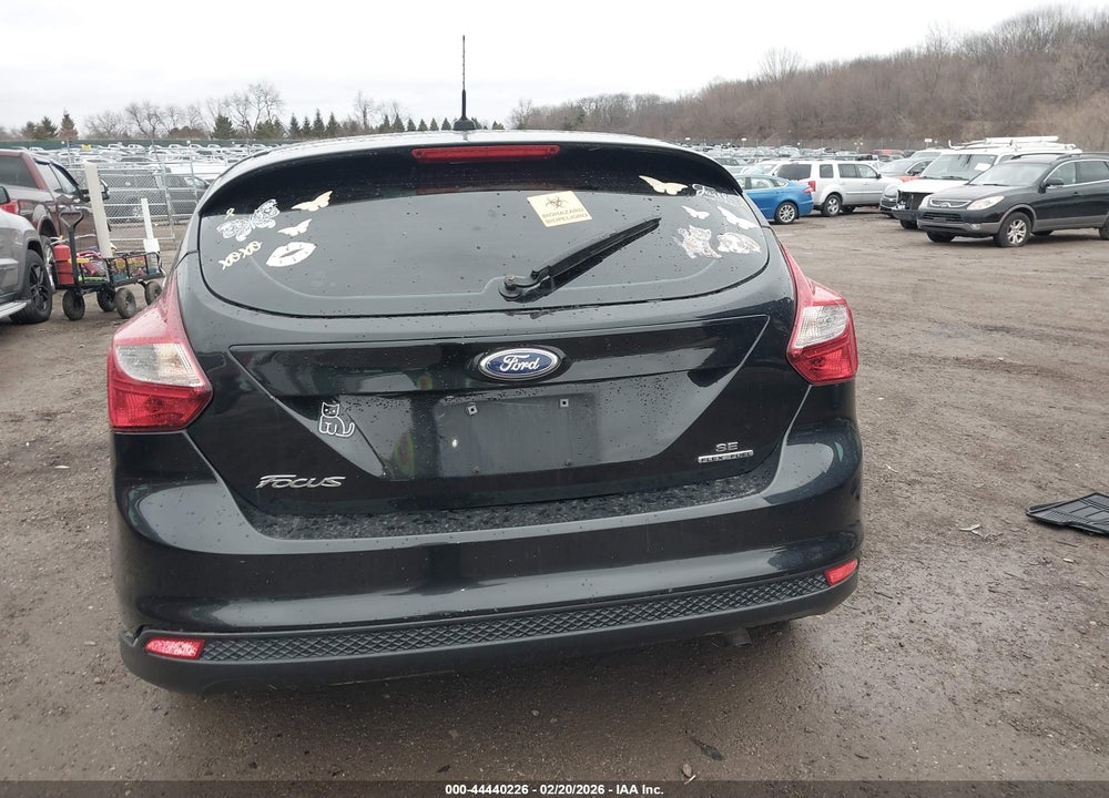 2014 FORD FOCUS SE VIN: 1FADP3K23EL298634