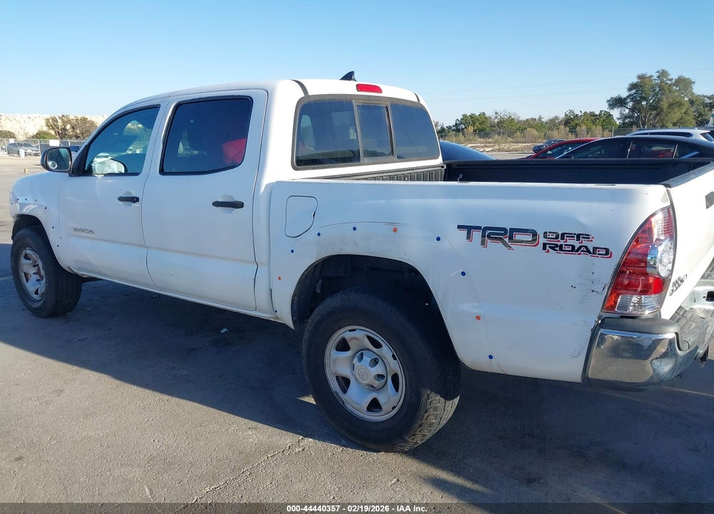 2015 TOYOTA TACOMA PRERUNNER V6 VIN: 3TMJU4GN3FM187645