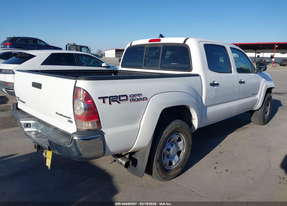 2015 TOYOTA TACOMA PRERUNNER V6 VIN: 3TMJU4GN3FM187645