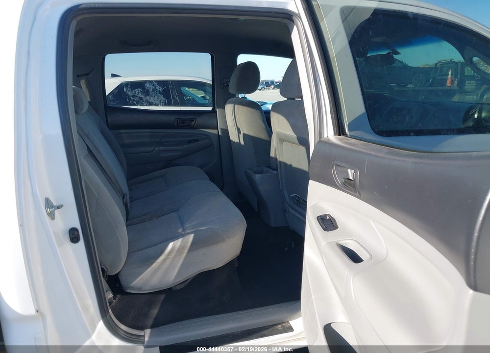 2015 TOYOTA TACOMA PRERUNNER V6 VIN: 3TMJU4GN3FM187645