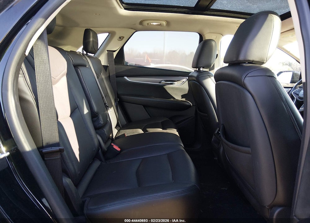 2017 CADILLAC XT5 LUXURY VIN: 1GYKNBRS5HZ152643
