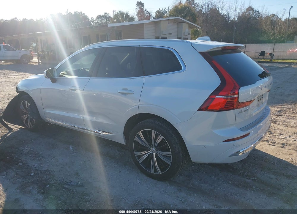 2023 VOLVO XC60 B5 ULTIMATE BRIGHT THEME VIN: YV4L12DA6P1352459
