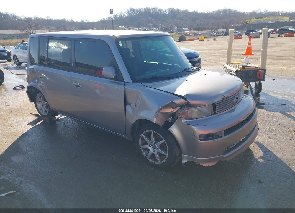 2005 SCION XB VIN: JTLKT324854006215