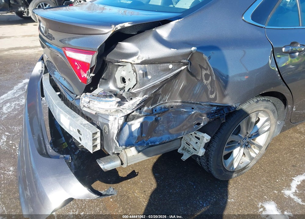 2016 TOYOTA CAMRY SE VIN: 4T1BF1FK3GU141052